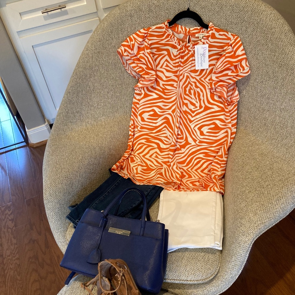 Boutique NWT Orange and White Blouse Sz L and M